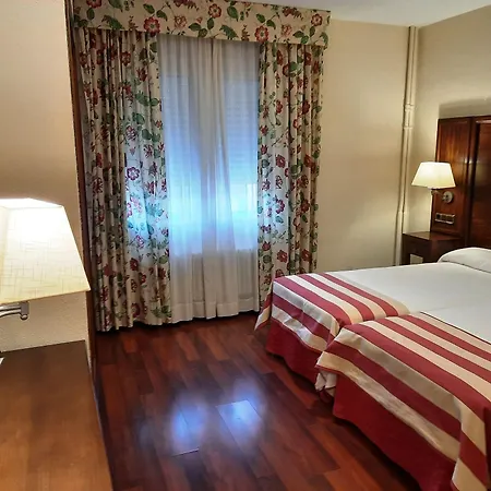 Hotel Urogallo Vielha