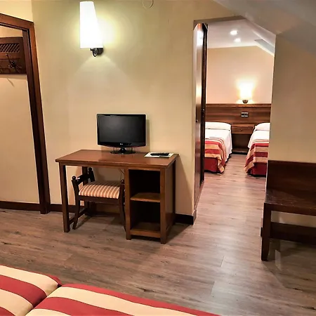 Hotel Urogallo 2*