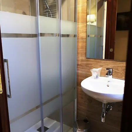 Hotel Urogallo 2*