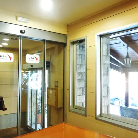 Urogallo Hotell