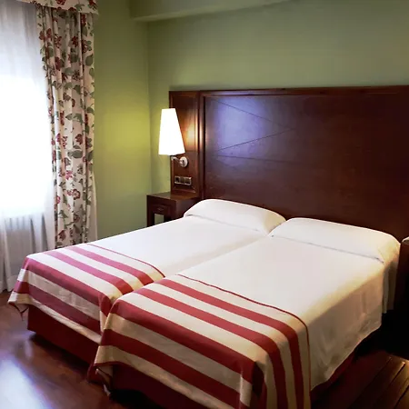 Urogallo Hotel