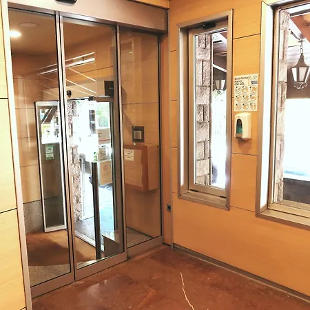 Urogallo Hotel 2*