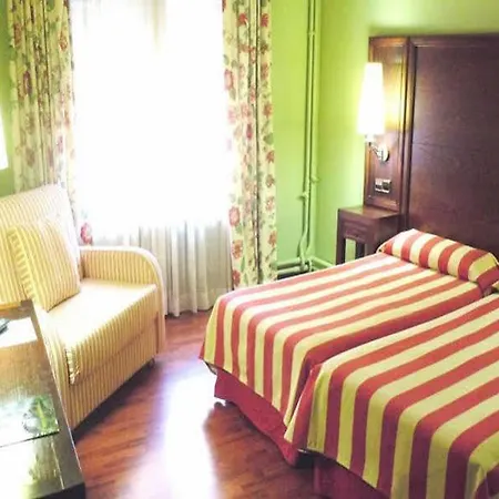 Hotel Urogallo 2*